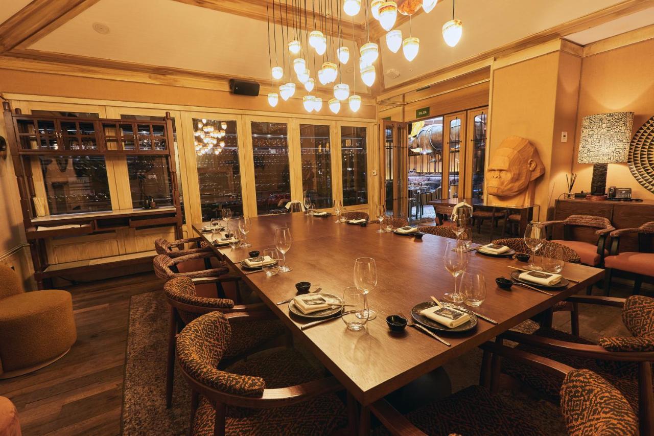 Bless Hotel Madrid - The Leading Hotels Of The World Bagian luar foto The restaurant's interior