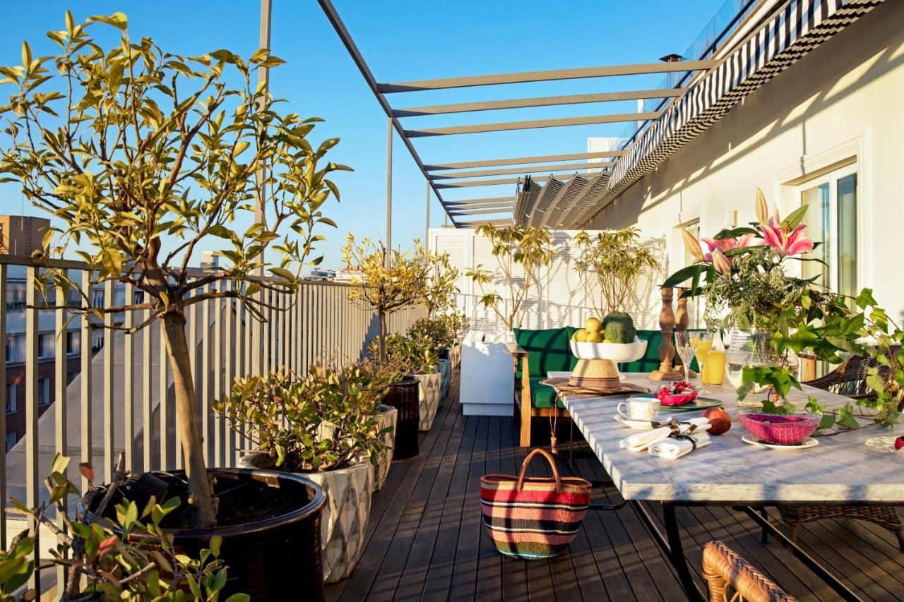 Bless Hotel Madrid - The Leading Hotels Of The World Bagian luar foto A balcony