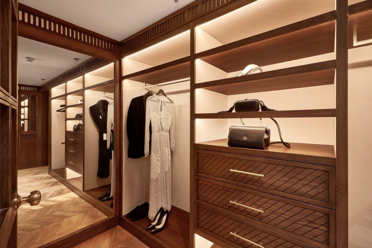 Bless Hotel Madrid - The Leading Hotels Of The World Bagian luar foto A walk-in closet